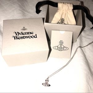 💌 Vivienne Westwood Ouroboros Pendent Necklace